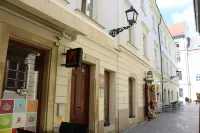 Central Apartmany Biela Street Hotel a Bratislava I