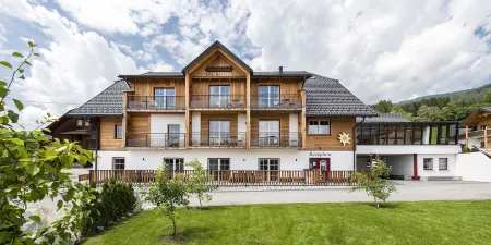 Feriendorf Edelweiss Отели в г. Гемайнде Мариапфарр