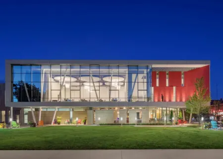 The Hotel at Oberlin Отели в г. Оберлин