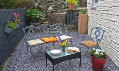 Highbury Garden Suite Hotels in Aberporth