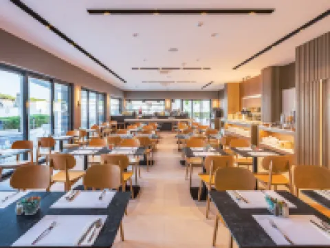 科斯神酒店和套房 科斯酒店