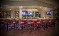 The Delavan Hotel - С баром