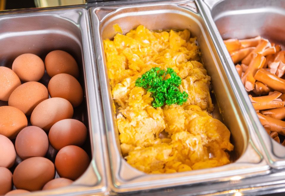 4. 오칵 호텔 & ..