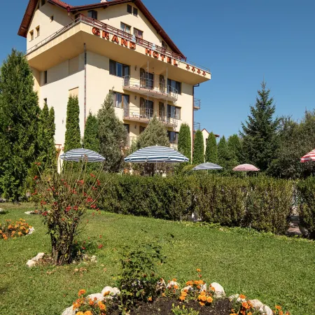 Grand Hotel