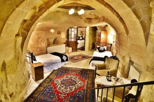 Heaven Cave House - Razziya Evi