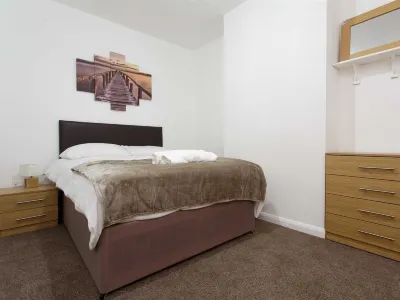 Park House Apartments Hotels near Colton Retail Park