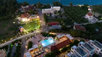 Vathi Hotel - parking