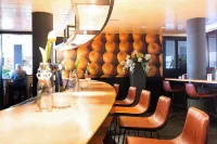Best Western Plus Amsterdam Airport Hotel - bars
