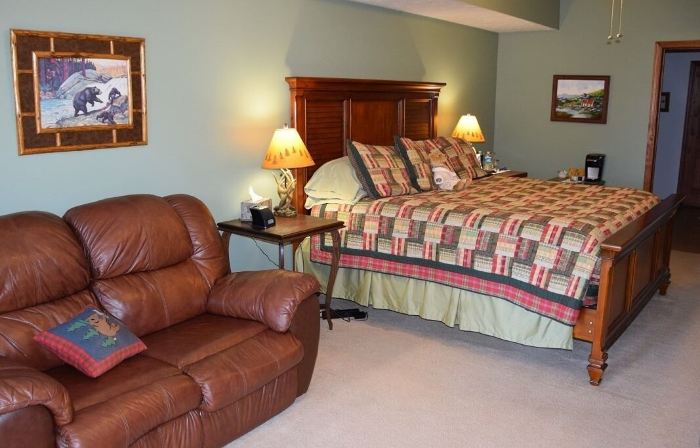 Long Mountain Lodge Bed & Breakfast