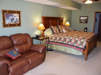 Long Mountain Lodge Bed & Breakfast Hotels in Dahlonega