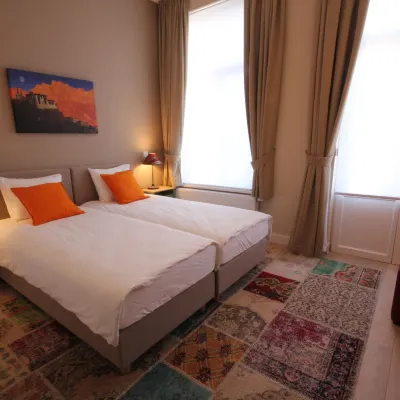 Hooome Hotels near Constantin Meunier Museum