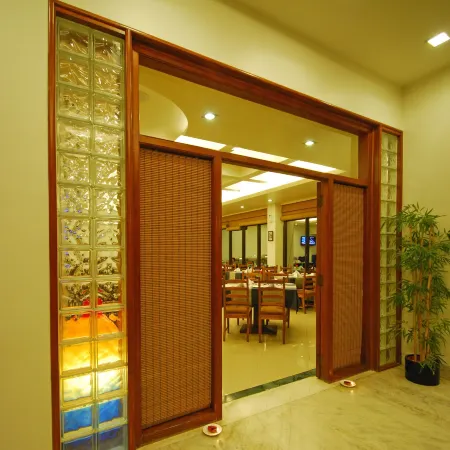 Hotel Phoenix Koregaon Park