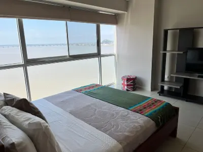 River View Suites Puerto Santa Ana GYE Hotel di 
