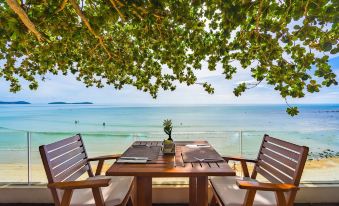 Impiana Beach Front Resort Chaweng Noi, Koh Samui