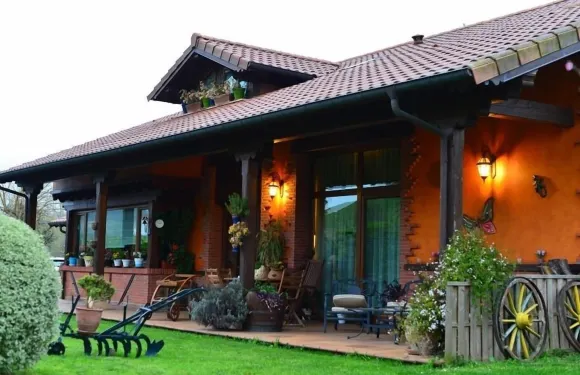 貝爾納巴爾斯旅館