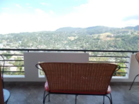 Kandyan Bluestar Villa