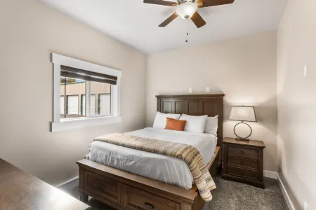 The Yellowstone Hideaway Unit C Отели рядом с достопримечательностью «Chamber of Commerce of West Yellowstone»