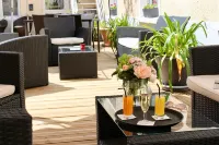 Hotel le Charleston Hotels in Le Mans