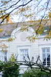 Maison Ailleurs Hotels in Chartres