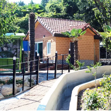 Pyramid Red Clay Pension