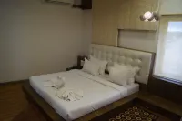 Touchwood Resort Indore Hotels in Gokanya