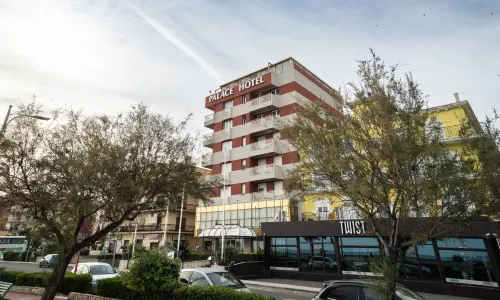 Hotel Palace
