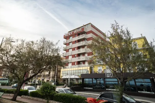 Hotel Palace Hotels in Catanzaro Lido