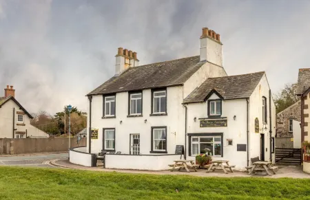 The Inn at Ravenglass Отели в г. Манкастер