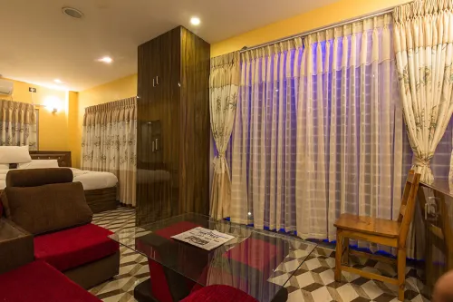 Midpoint Inn Resort Hotels in Kawasoti