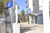 Kyriad Lyon Sud - Givors - parking
