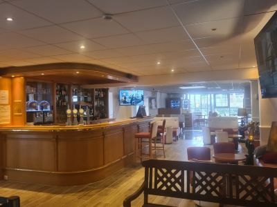 バー コンフォート ホテル エアポート CDGの写真