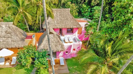 Playa Rosa Bungalows