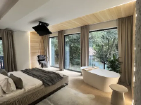 Garden Retreat Hotels in Bran