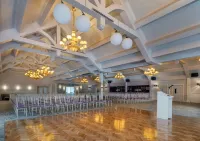 Treacys Oakwood Hotel, Shannon Hotels in Shannon