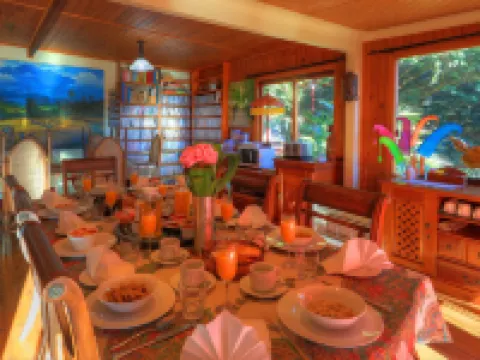 Maleny Tropical Retreat Hotels in Maleny