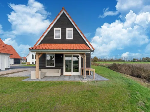 House Near Scherpenisse Beach with Garden