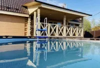 Hutorok Hotel Nikol'skiy Passazh 주변 호텔