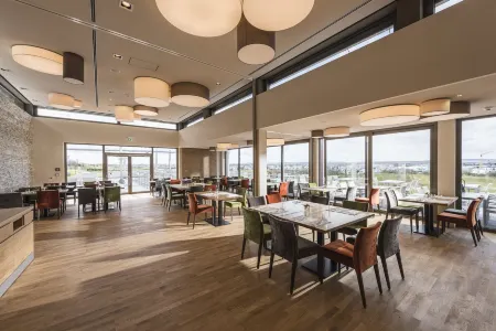 Hotel TheGreen Отели в г. Пульхайм