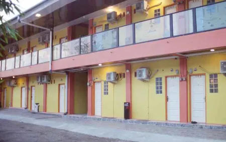 Kelapa Gading Guesthouse Отели в г. Gunung Pangilun