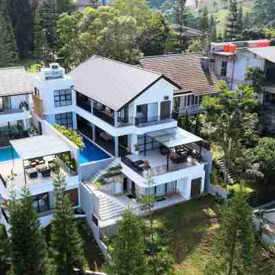 Sunshine City View Villa 6 Bedrooms with a Private Heated Swimming Pool Hotel Exterior