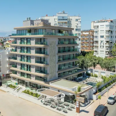 Awen Lara Hotel Hotels near Lara Beach