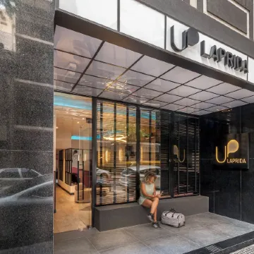 Up Laprida Отели рядом с достопримечательностью «Конгресс-центр Palais Rouge»