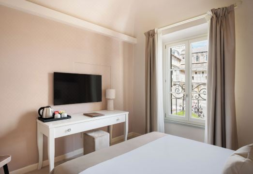 프라토 데이 미라콜리 전경