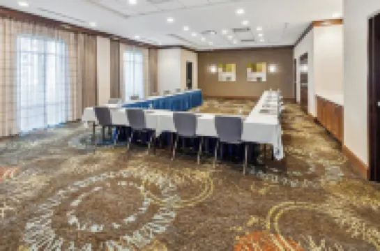 Staybridge Suites ALBANY WOLF RD-COLONIE CENTER by IHG Hoteles en Colonie