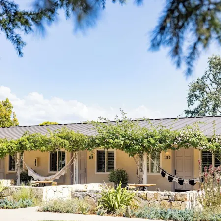 Hotel Ynez