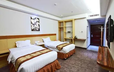 Grand Puncak Lestari Hotel Hotel dekat Puncak Bukit Pau