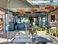 Bor Hôtel & Restaurant - Plage privée Hotels in Hyeres