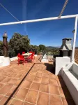 3 Bed Lodge - Sleeps 6 - Pool - Terrace - Parking - Wifi