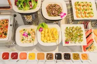 Lestar Hotel Hanoi - Parking