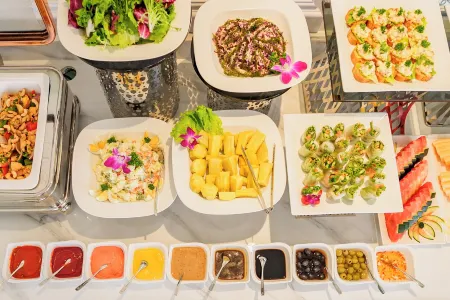 Lestar Hotel Hanoi Отели рядом с достопримечательностью «Тай»